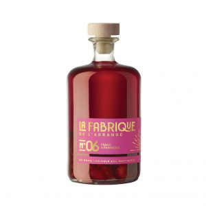 Rhum arrangé de la Fabrique, n°06 composé de fraise, de framboise.