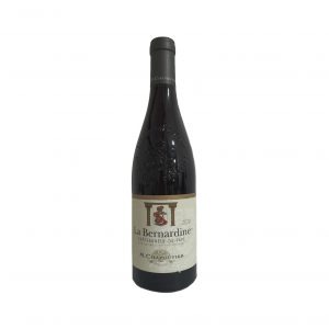Vin rouge de la Vallée du Rhône appellation Châteauneuf-du-Pape 2020 Cuvée La Bernardine du Domaine Chapoutier.