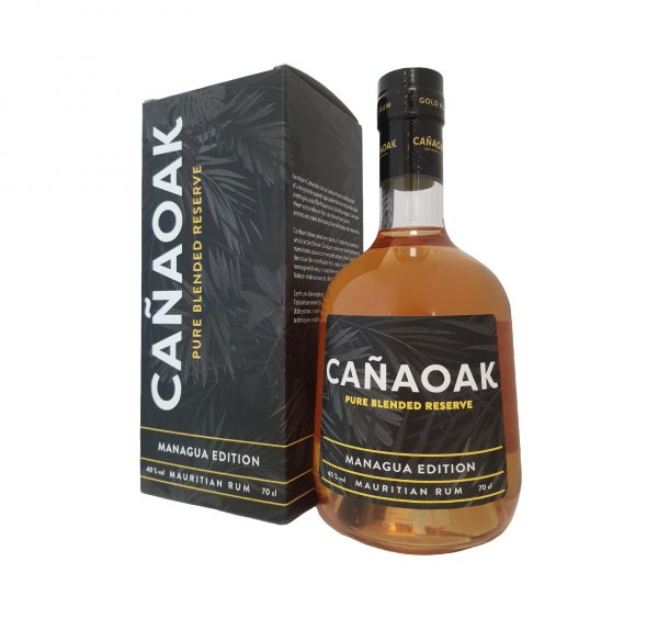 Canaoak Managua Edition un vieux rhum de 8 ans d’âge réunissant des rhums âgés de l’île Maurice, du Nicaragua et du Panama.