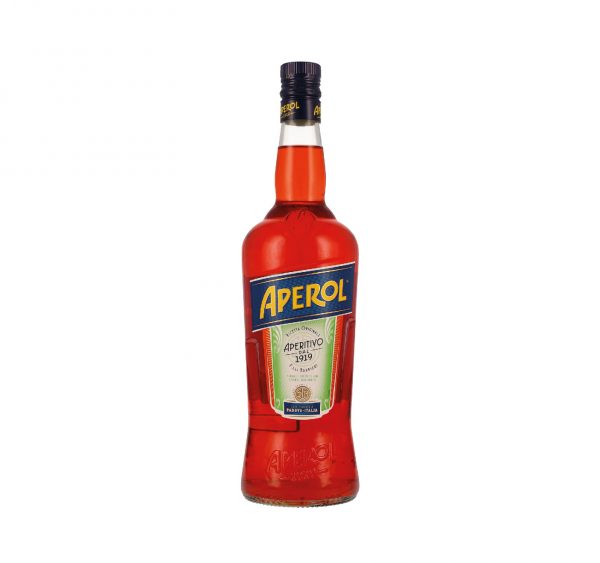 Le célèbre apéritif à la couleur orange vif et au goût doucement amer.