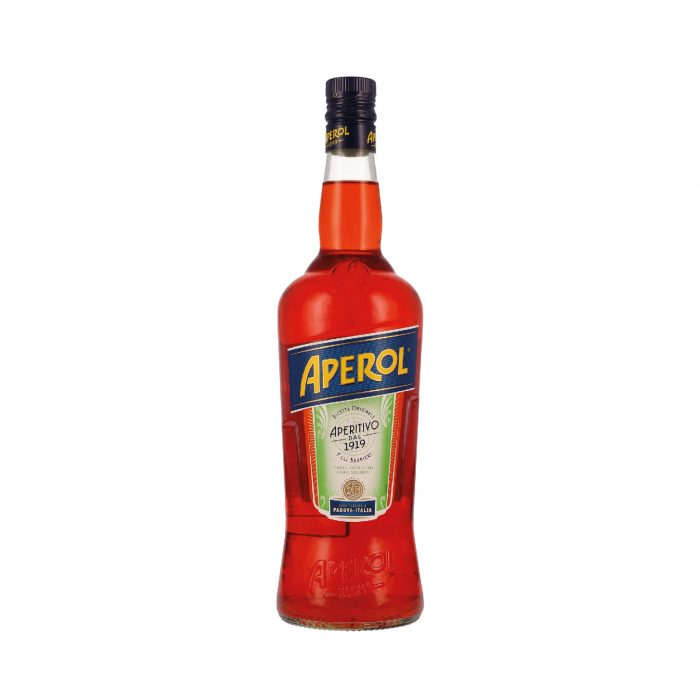 Le célèbre apéritif à la couleur orange vif et au goût doucement amer.