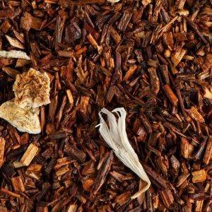 Une tasse aux notes gourmandes et discrètes d’amande, légèrement beurrées et soulignées d’un trait rafraîchissant de citron.