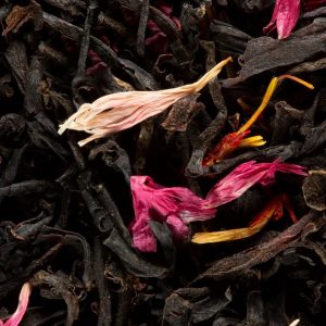 Le Thé noir Lassi Mango de la Maison Dammann donne une tasse veloutée au cœur légèrement acidulé qui s’achève sur des notes gourmandes de mangue compotée