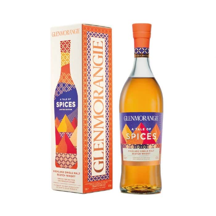 Un single malt audacieux et sensoriel, qui explore la richesse des épices à travers un assemblage de fûts rares.